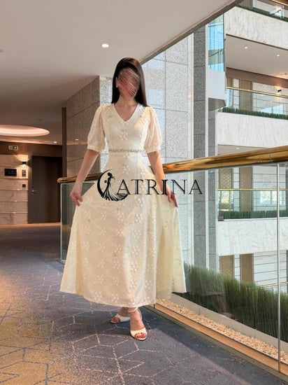 فستان ناعم وانيق اوف وايت