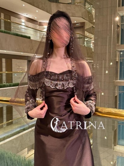 جلابية فاخره بلون الشكولاتة