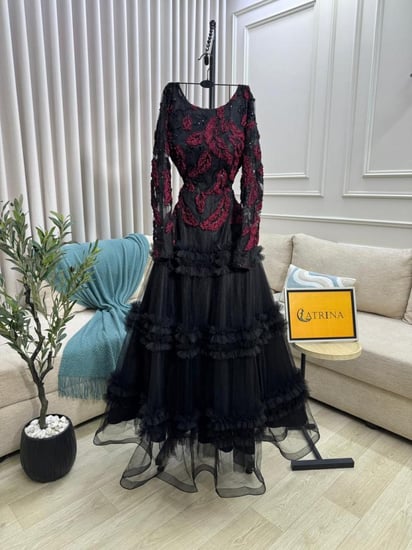 فستان  سهرة راقي بلون اسود ملكي