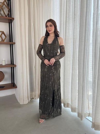 فستان سهرة  دانتيل فاخر بلون زيتي