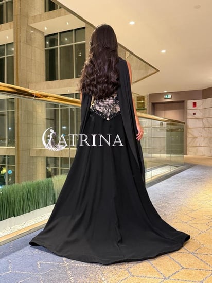 فستان سهرة أسود بتصميم كورسيه دانتيل فاخر
