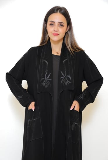 عباية  لف بجيوب مطرزة 1121701