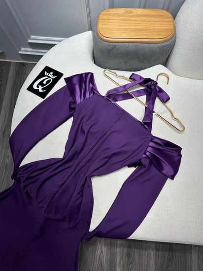 فستان ناعم بقصه اوف شولدر