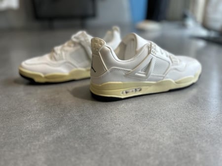 شوز رياضي رجالي ونسائي للتمارين والجري والنادي والرياضه  والمشي