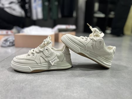 جزم مشي و جري ولبس يومي عملي مريح و كلاسيك للدوام و الموضة ولمسة فخمه