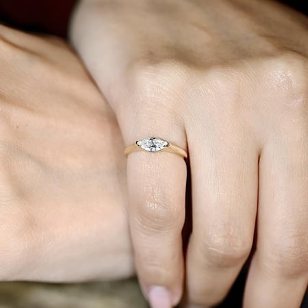 Pinky Ring Marquise Cut - خاتم ماركيز بنكي