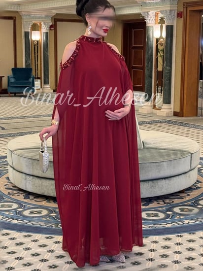 فستان حوامل طويل عنابي