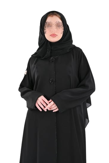 عباية كلوش بتطريز يدوي ناعم