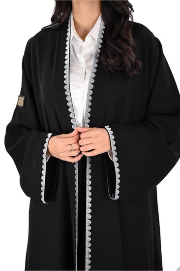 عباية انترنت بتطريز ابيض