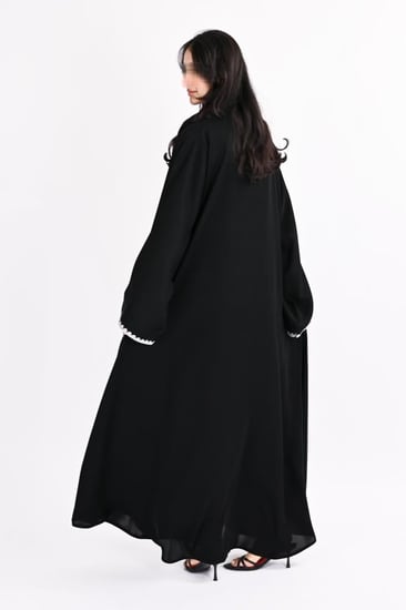 عباية انترنت بتطريز ابيض