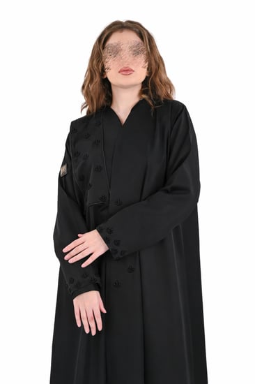 عباية كلوش بتطريز شك يدوي