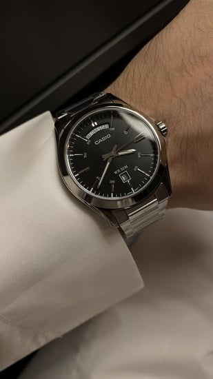 ساعة كاسيو كوارتز
