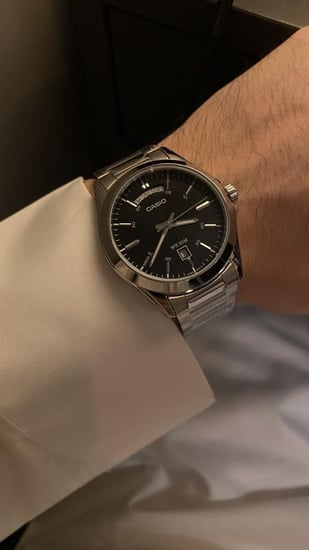 ساعة كاسيو كوارتز