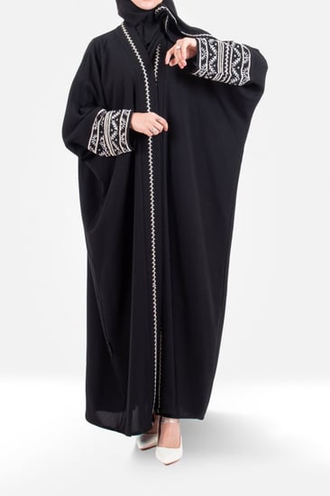 عباية مشلح لف من قماش الكريب كم عادي