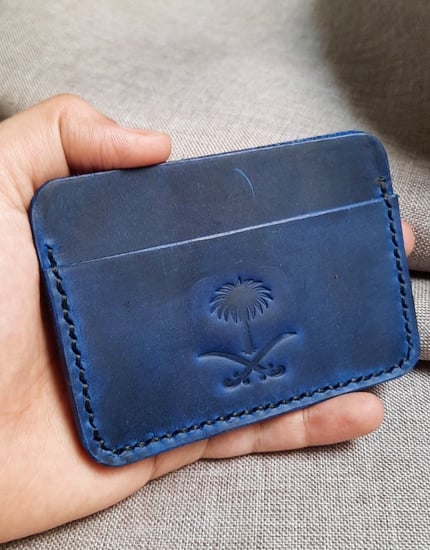 محفظة بطاقات جلد طبيعي