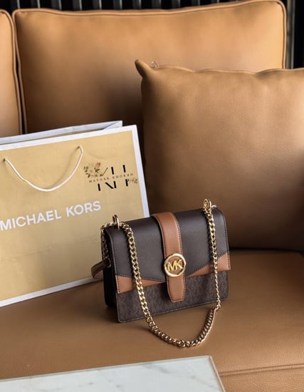 شنطة مايكل كورس