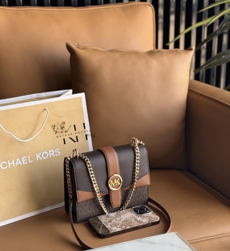 شنطة مايكل كورس