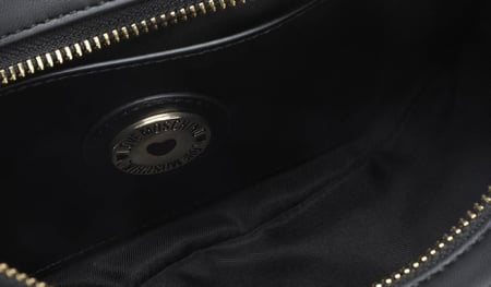 شنطة لوف موسكينو لارج