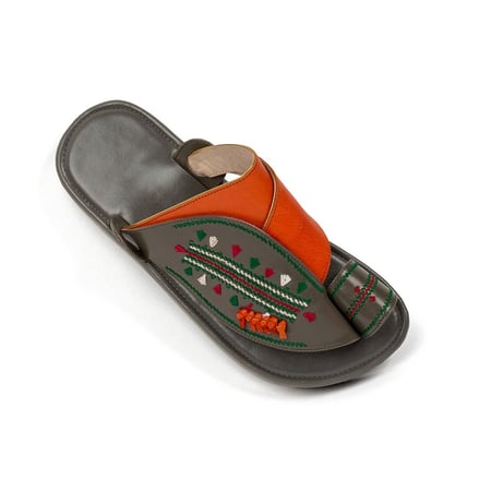 احذية شرقية