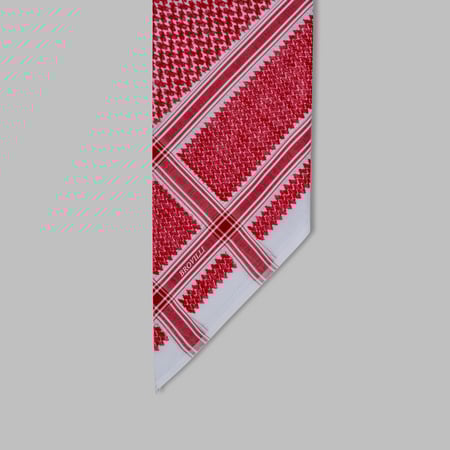 شماغ أحمر غامق