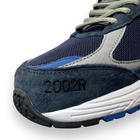 نيوبالانس ٢٠٠٢ آر - Newbalance 2002R
