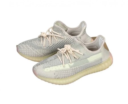 شوز ييزي ٣٥٠ - Yeezi 350