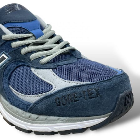 نيوبالانس ٢٠٠٢ آر - Newbalance 2002R