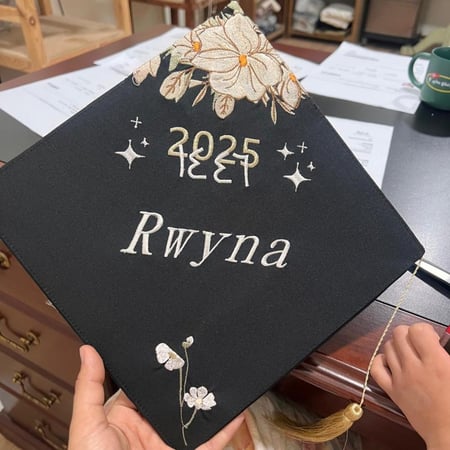 قبعة تخرج روان