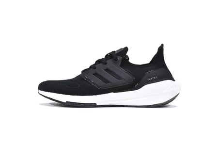 حذاء  Adidas UltraBoost 22