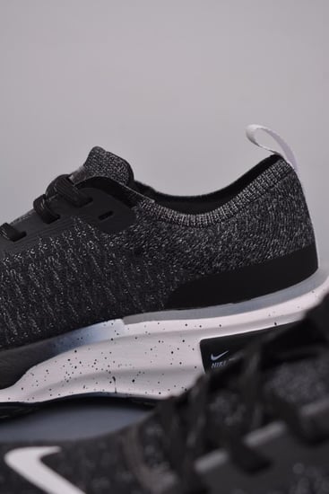 حذاء نايك Nike Zoom X