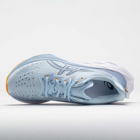 حذاء ASICS Novablast 4