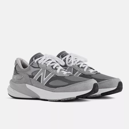 New Balance 990 v6