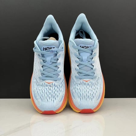 Hoka Clifton 8