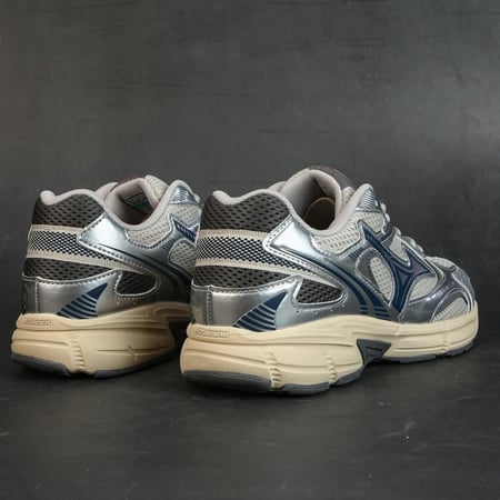 حذاء ميزونو – Mizuno