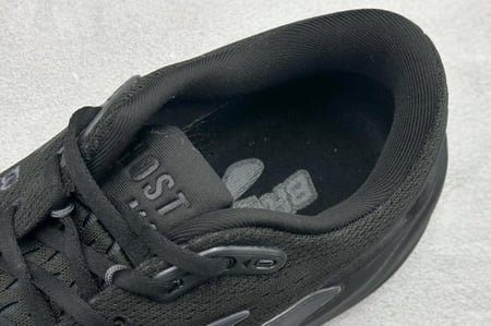 حذاء بروكس Brooks Ghost Max 3