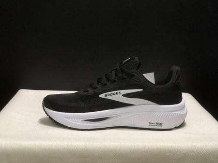 حذاء بروكس Brooks Ghost 17