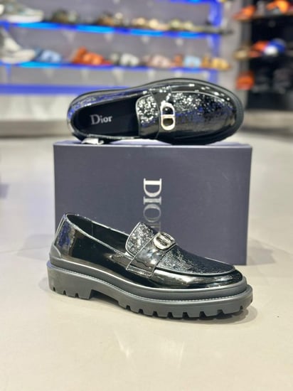 حذاء ديـــور Dior