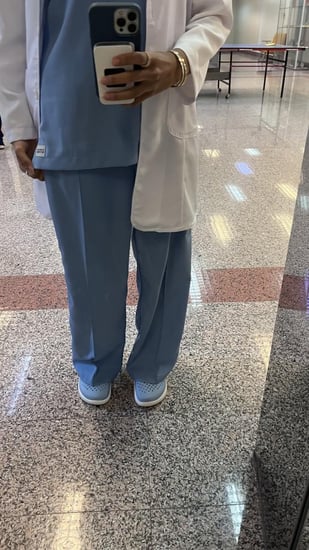 باقه سكراب + لابكوت لانا + طرحة طبية مجانا + شحن مجانا