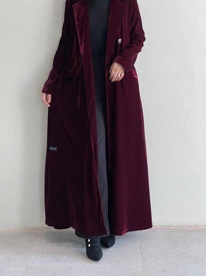 عباية ( إسراء ) مخمل بقصة عباية بليزر يتوفر ب ٣ الوان