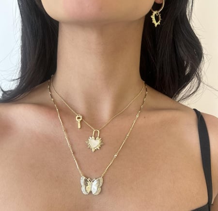 سلسال فراشة مطلي بذهب ١٤