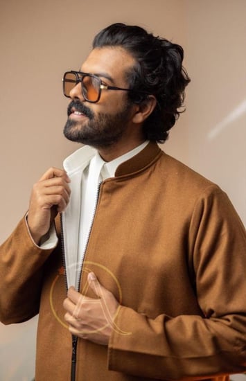 جاكيت شتوي جوخ دبل فيس بني مع سكري