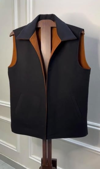 سديري جوخ اسود - جملي بقلاب