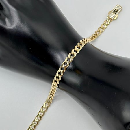 اسوارة جنزير ذهب اصفر عيار 18 من مجوهرات الشلوي