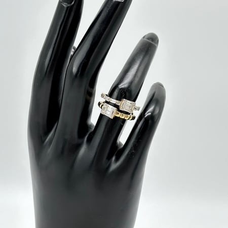 خاتم ذهب عيار 18 تصميم الماس من مجوهرات الشلوي