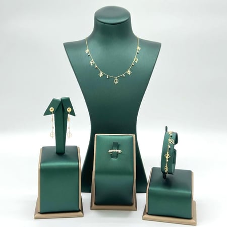 طقم ذهب اصفر ايطالي عيار18 من مجوهرات الشلوي