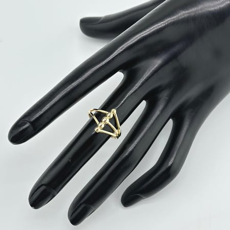 خاتم ذهب أصفر عيار 18 من مجوهرات الشلوي