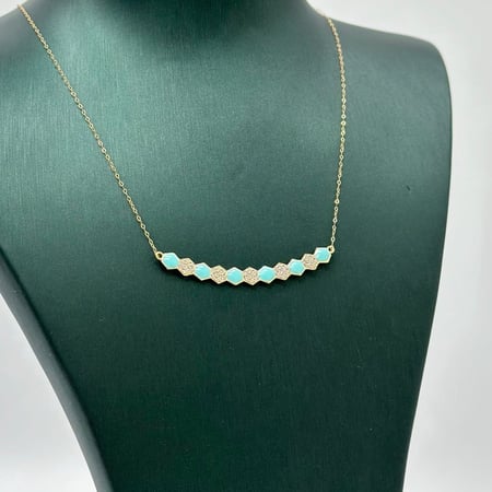 عقد ذهب اصفر تصميم الماس عيار 18 من مجوهرات الشلوي