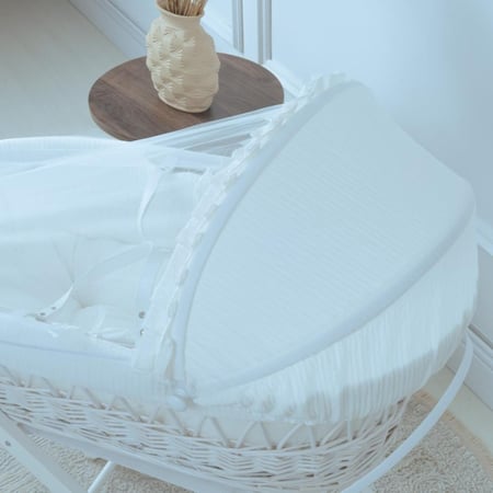 سلة موسى (خيزران ابيض) بقماش مقلم اوف وايت