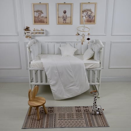 مفرش سرير أطفال مخدات 5 قطع اوف وايت لحماية وراحة مثالية