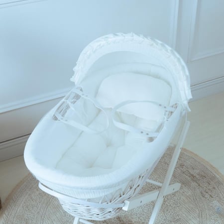 سلة موسى (خيزران ابيض) بقماش مقلم اوف وايت